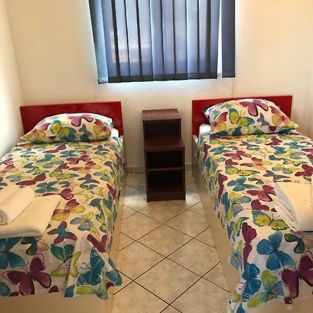 Apartments With Private Parking Башка-Вода Екстер'єр фото