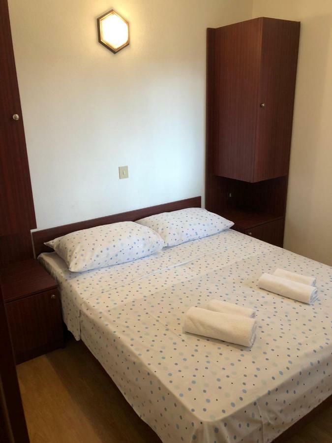 Apartments With Private Parking Башка-Вода Екстер'єр фото
