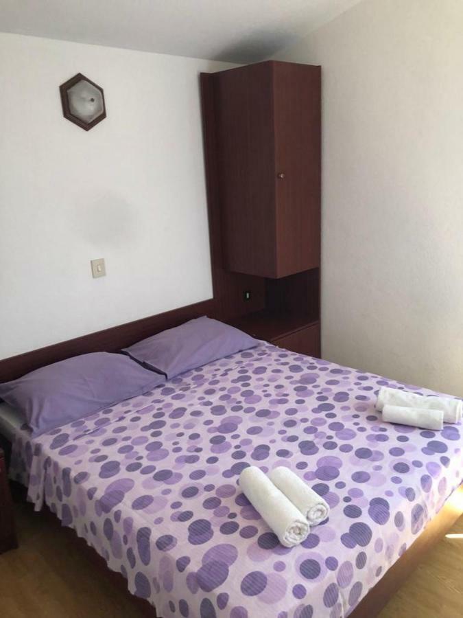 Apartments With Private Parking Башка-Вода Екстер'єр фото