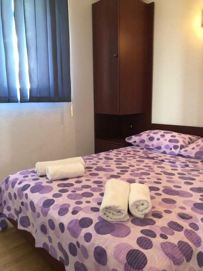 Apartments With Private Parking Башка-Вода Екстер'єр фото